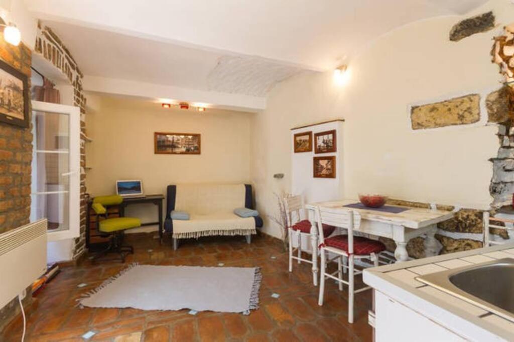Hidden Gem On Prime Location Lägenhet Belgrad Exteriör bild